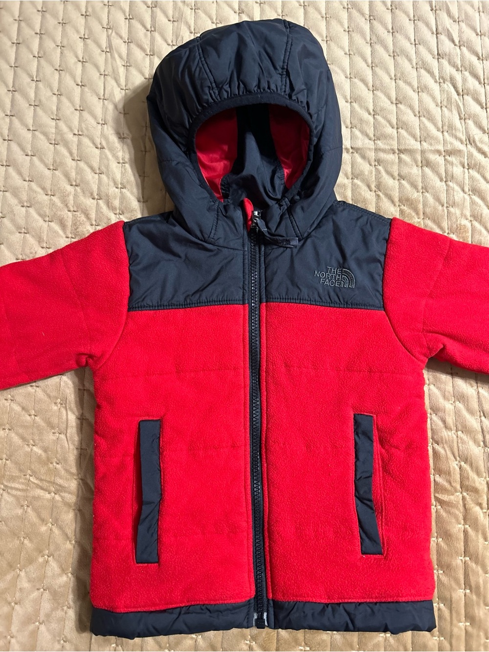 The North Face Reversible True or False Red/Black Jacket 3T EUC